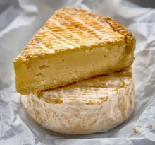 Load image into Gallery viewer, Binnorie Dairy- WASHED RIND (local pick up &amp; delivery only)
