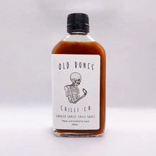 Load image into Gallery viewer, Old Bones Chilli Co.- SMOKED GARLIC CHILLI SAUCE
