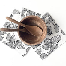Load image into Gallery viewer, MY HYGGE HOME- PAPER NAPKINS- LUSH LEAF
