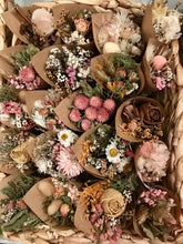 Load image into Gallery viewer, PIKALOO- MINI DRIED BOUQUET- ASSTD COLOURS- 13cm
