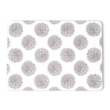 Load image into Gallery viewer, MY HYGGE HOME- PLACEMATS- CIRCLE SWIRL SET 4
