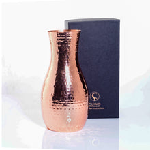 Load image into Gallery viewer, CLINQ- HAMMERED COPPER CARAFE 750ML
